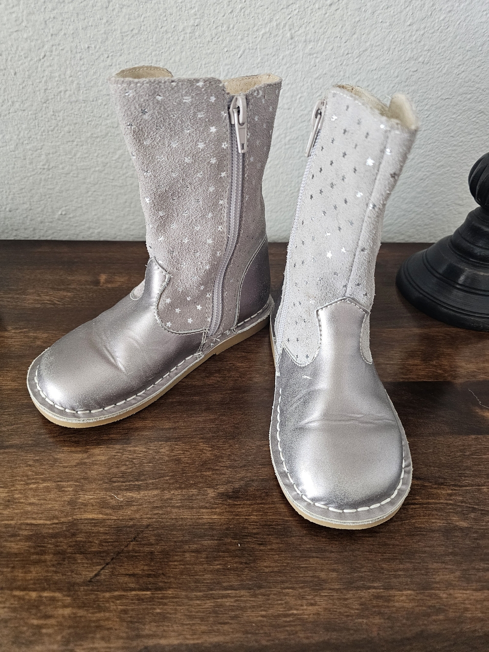 Livie And Luca Size 10 Vega Silver Star Accent Mid-Calf Boots